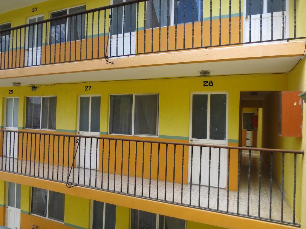 Hotel Maria Esther Матехуала Екстериор снимка